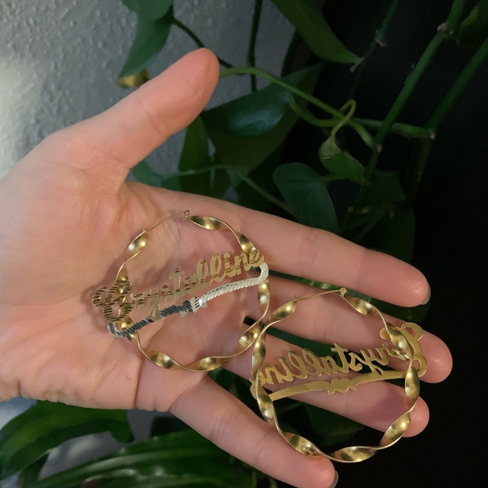 Tres Colori 18 Karat Gold Plated Nameplate Hoop Earrings: Crystal - Picture 8 of 13